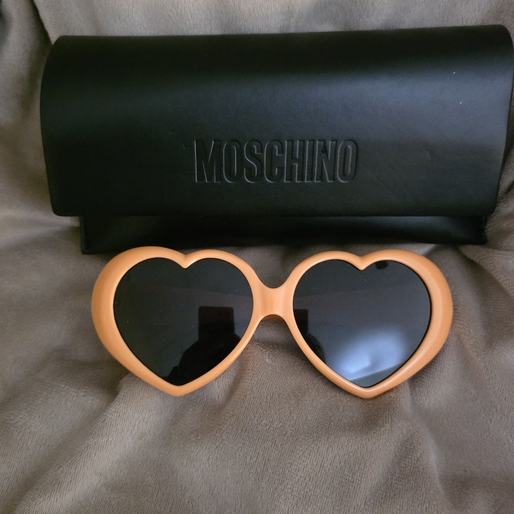 Moschino Heart Sunglasses - Peach Frame with Dark Lenses